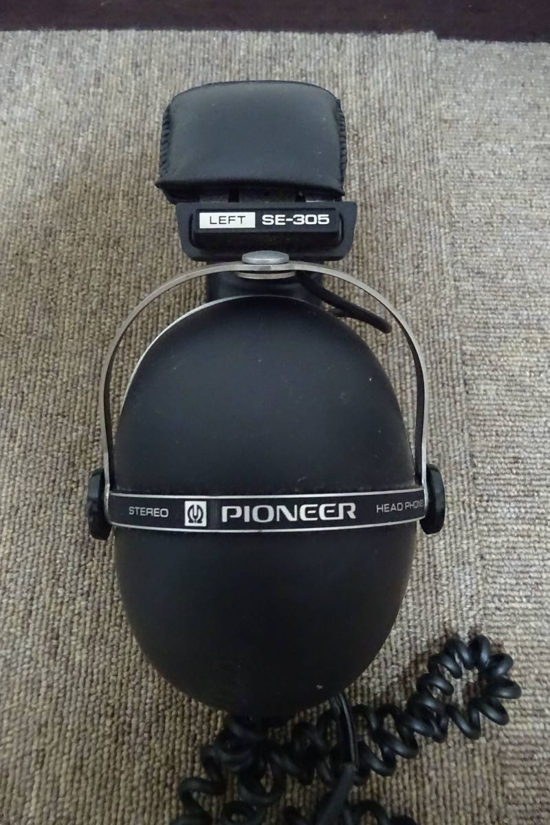  shelves 6*A685 Pioneer Pioneer SE-305 stereo headphone 