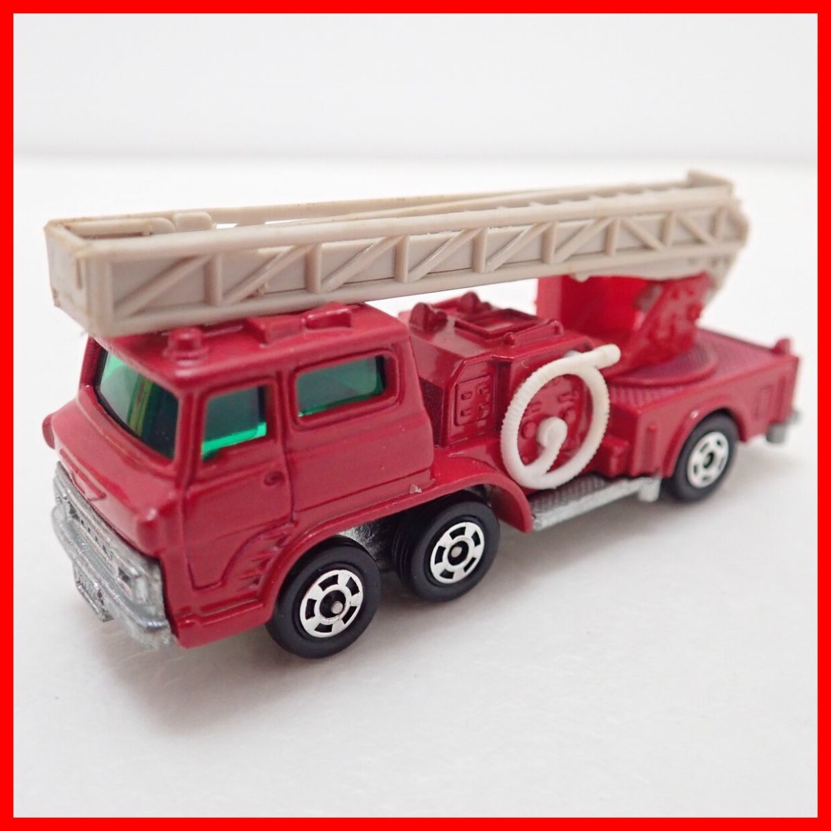 ☆トミカ 日本製 No.29 日野 ハシゴ 消防車 黒箱 トミー TOMICA TOMY Hino AERIAL LADDER FIRE TRUCK【10_画像2