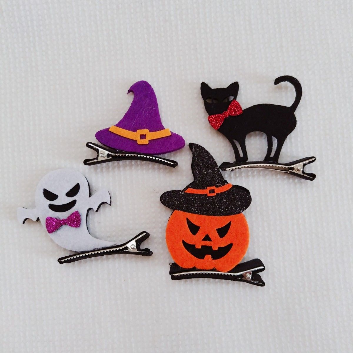 【4個セット】 ハロウィン  ヘアクリップ 髪留め  仮装 コスプレ かぼちゃ 幽霊 黒猫 帽子 コスチューム  パーティー  