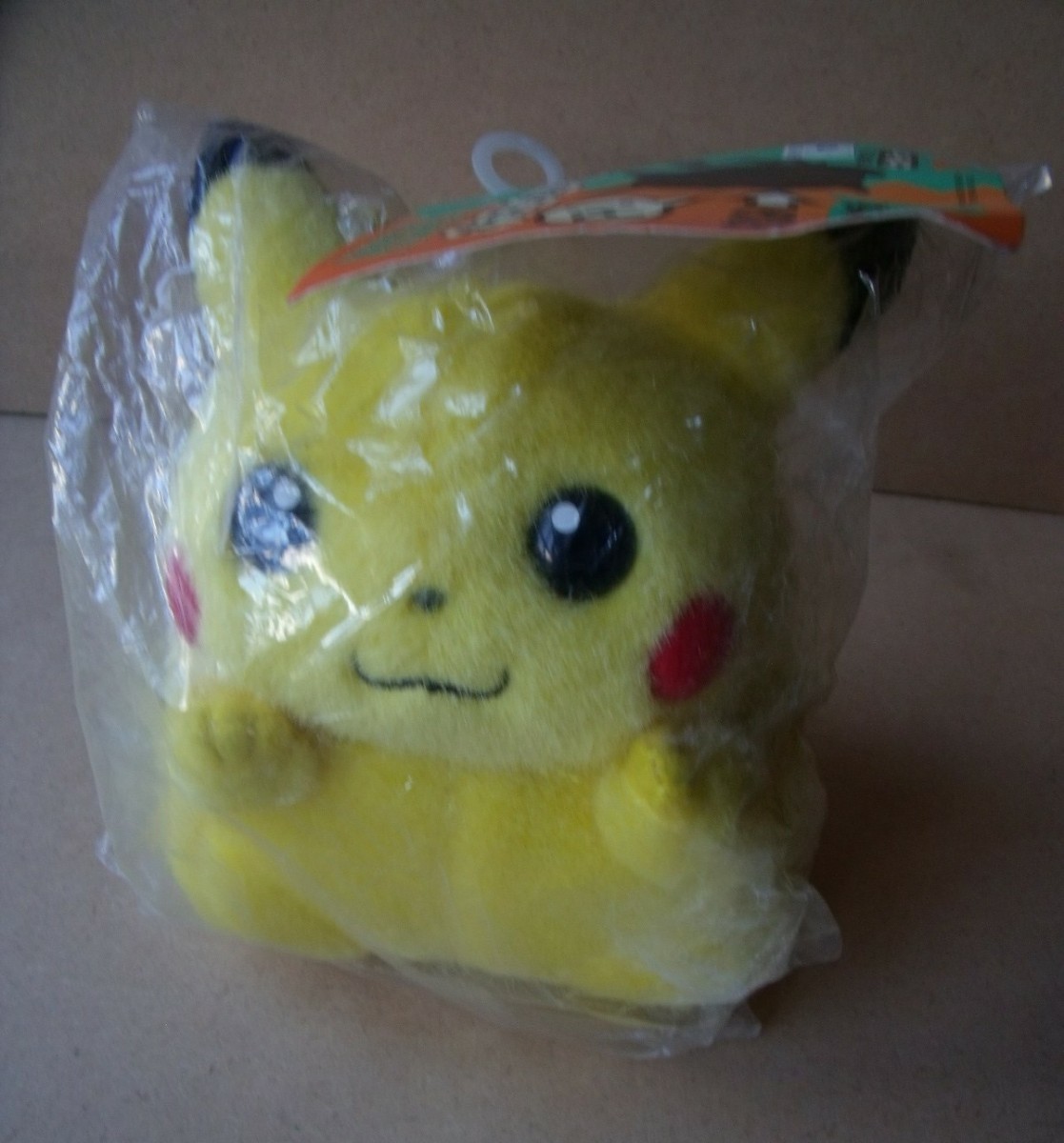  Pokemon soft toy Pikachu TOMY