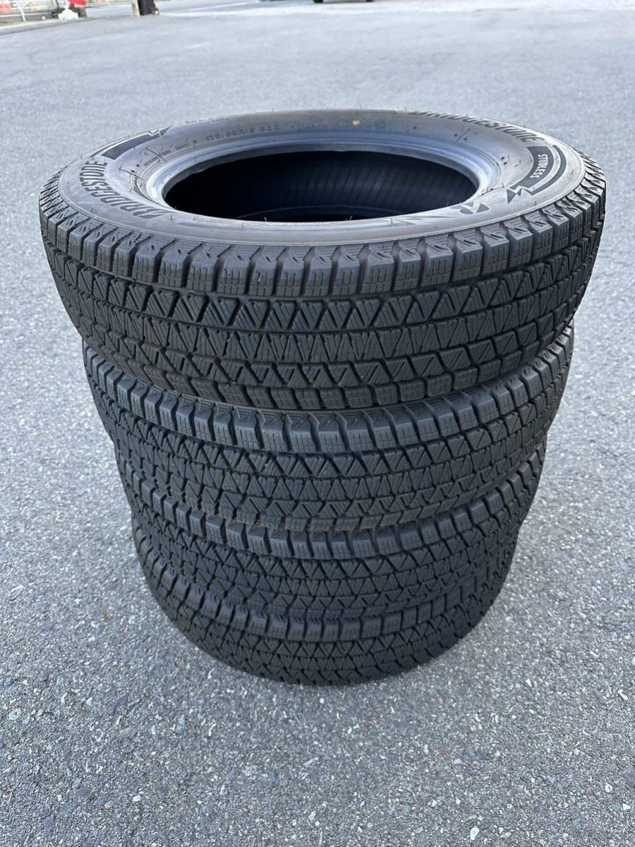 BRIDGESTONE BLIZZAK DM-V3 中古冬タイヤ4本セットスタッドレス 175/80R15 90Q (181)_画像1