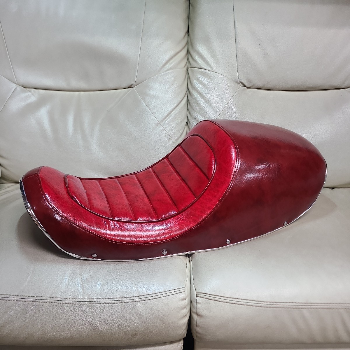 KZ900 シングルシート 鋲付 Z1 Z2 Z750D Z750 KZ1000 Z900 KZ900 シングルシート 鋲付 Z1 Z2 Z750D Z750 KZ1000 Z900