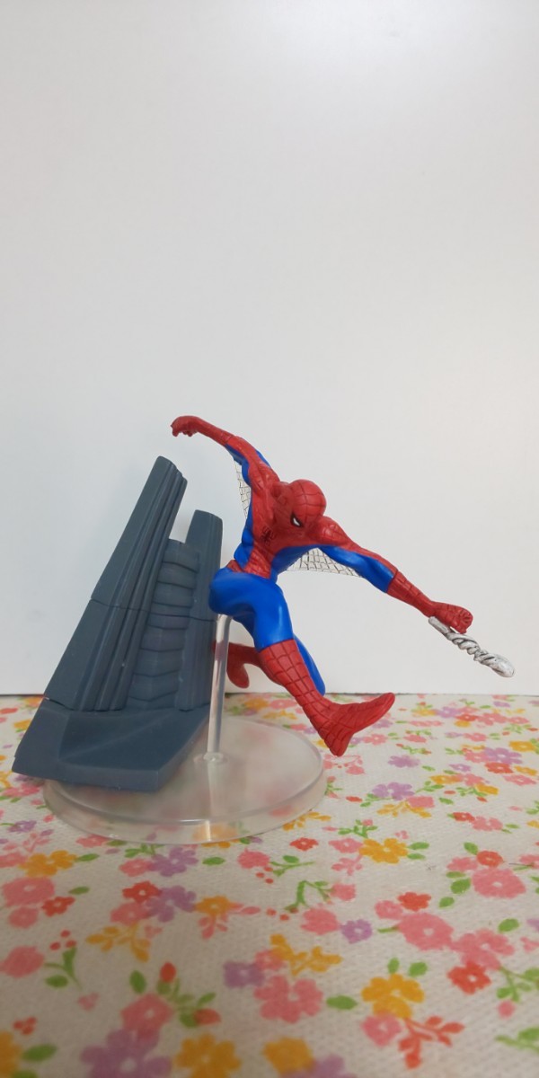 フィギュア バットマン バットガール ロビン キャットウーマン スパイダーマン ドラゴンボール 小さなサイズのフィギュア 8体セット _画像6