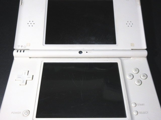 XA210◇任天堂 ニンテンドーDSi LL 本体 UTL-001 ナチュラルホワイト 充電器付 / Nintendo 携帯ゲーム ゲーム機 電子玩具 / 現状渡し_画像2