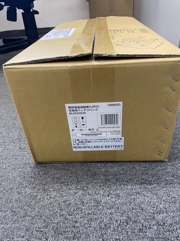 新品未使用 OMRON オムロン 交換用バッテリー BUB300R UPS 無停電電源装置 BU200RW BU300RW用_画像2