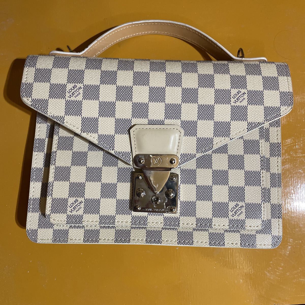 【良い品】LOUIS VUITTON ハンドバッグ メンズ　レディー　1000円からスタート_画像1