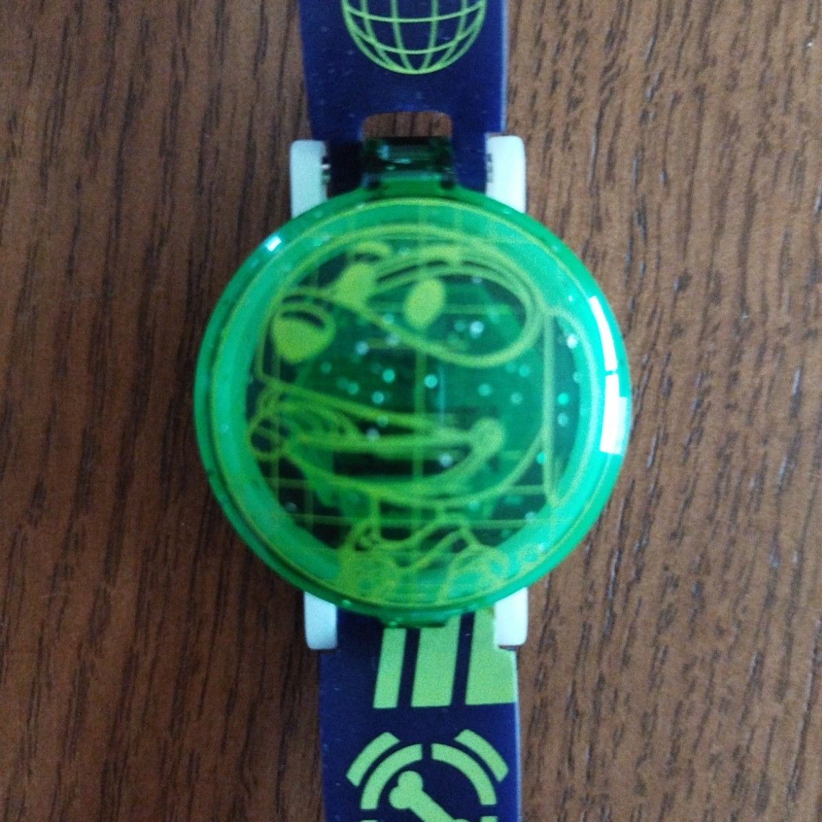 【値下げ】（美品）パウパトロール・キッズデジタル腕時計