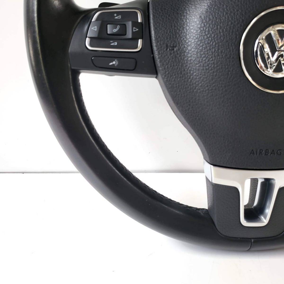 [送料無料] 平成24年 VW シャラン 7N 7NCAV ハイライン ステアリングホイール　エアバックカバー付き　トゥーラン_画像3
