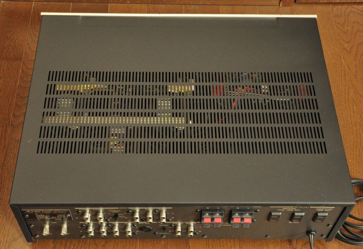 東芝 Aurex SB-820 プリメインアンプ オーバーホール品 1976年頃 東芝 Aurex SB-820 プリメインアンプ オーバーホール品 1976年頃