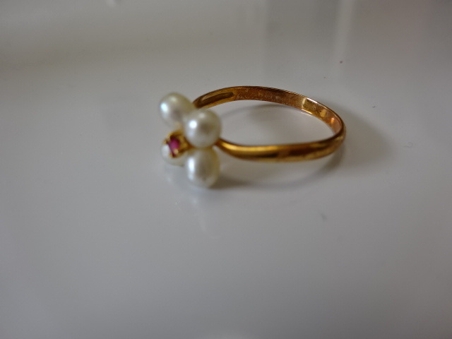 K18と刻印のある真珠(小さな剥がれ傷あり）の花の指輪　サイズ11_画像6