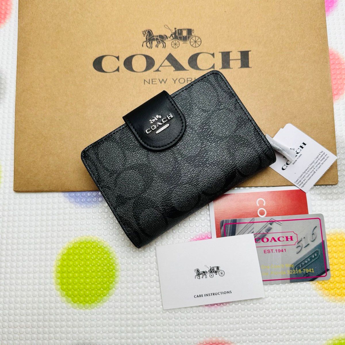 COACH 二つ折り財布 コーチ二つ折り財布