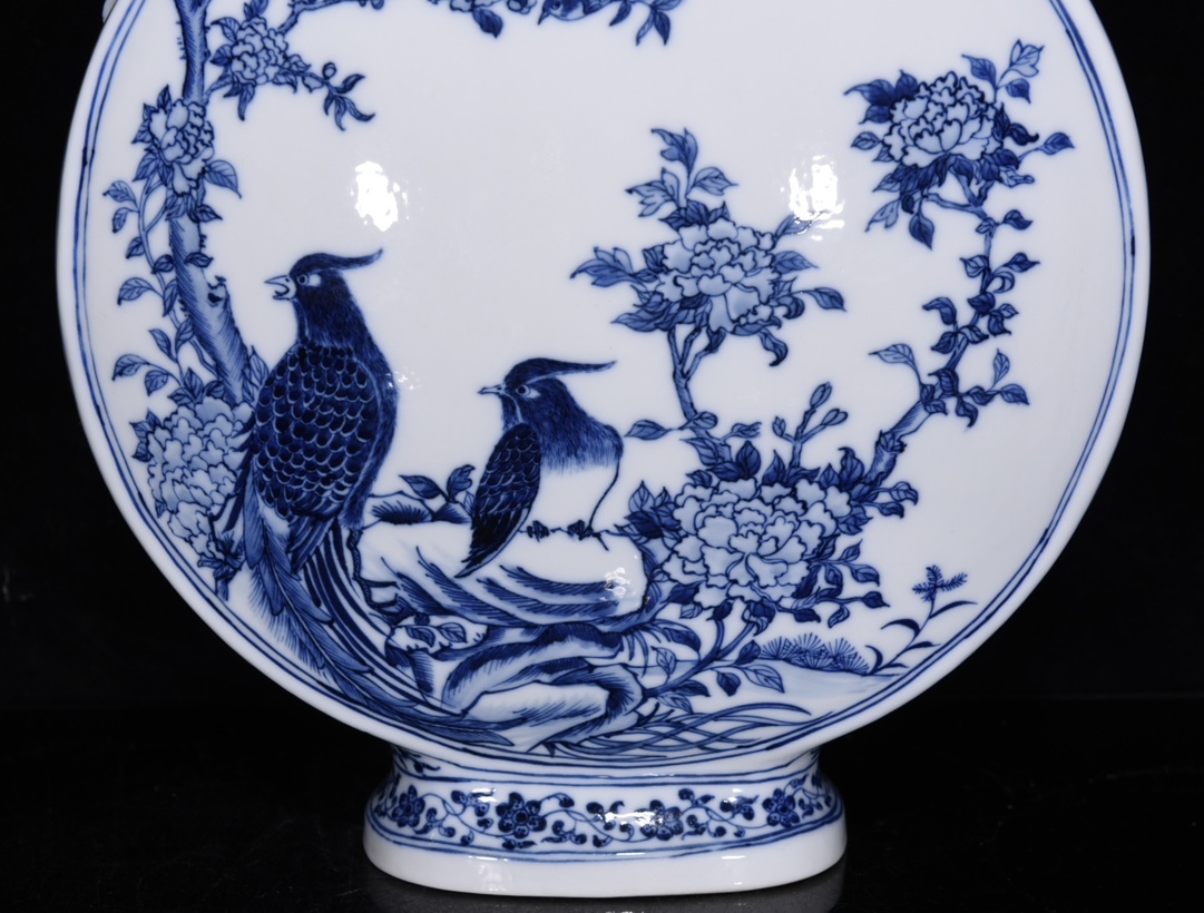 ◆旧蔵◆古美術 中国古玩 大清乾隆年製款 青花　花鳥紋双耳瓶 時代物　T08_画像8