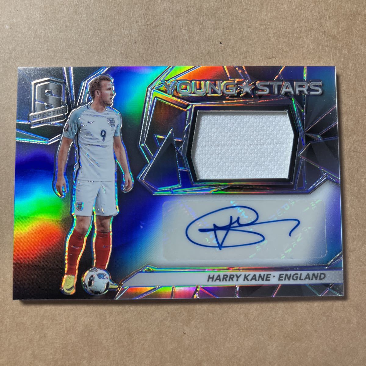 2016-17 Panini Spectra Jersey AUTO Harry Kane # YS-HK /149 ケイン 直筆サイン イングランド代表 スパーズ バイエルン_画像1