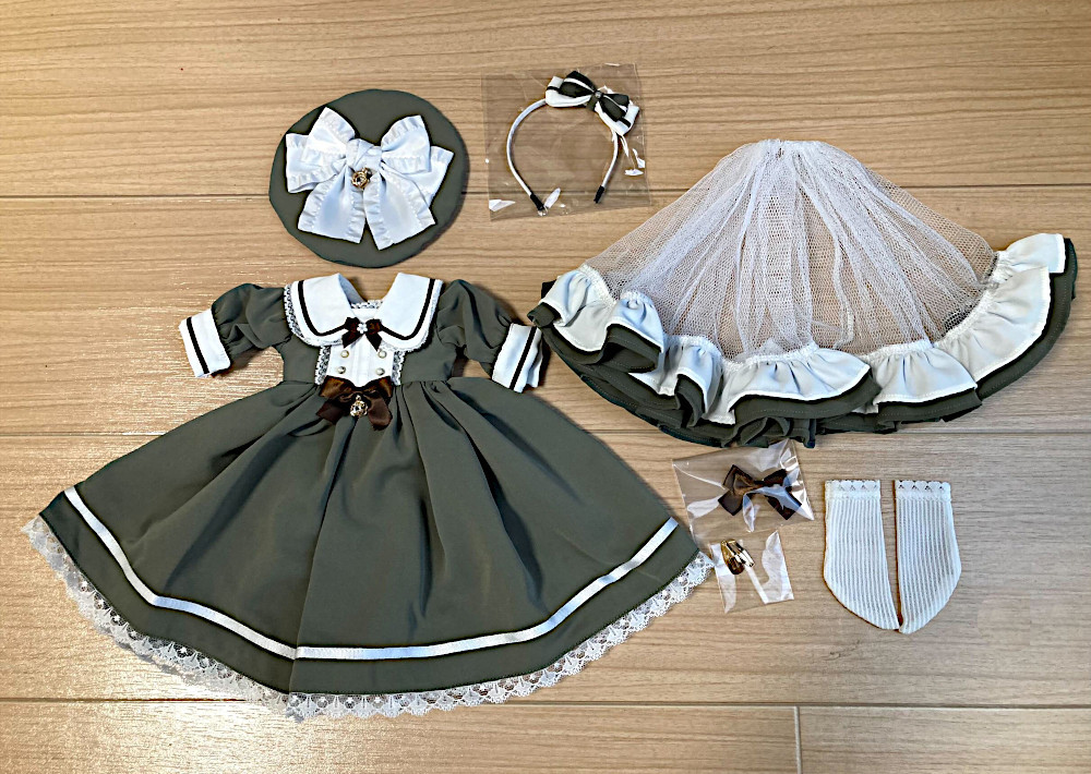 1/4サイズ ドール服 ディーラー様製ワンピースセット ベレー帽付き MDD