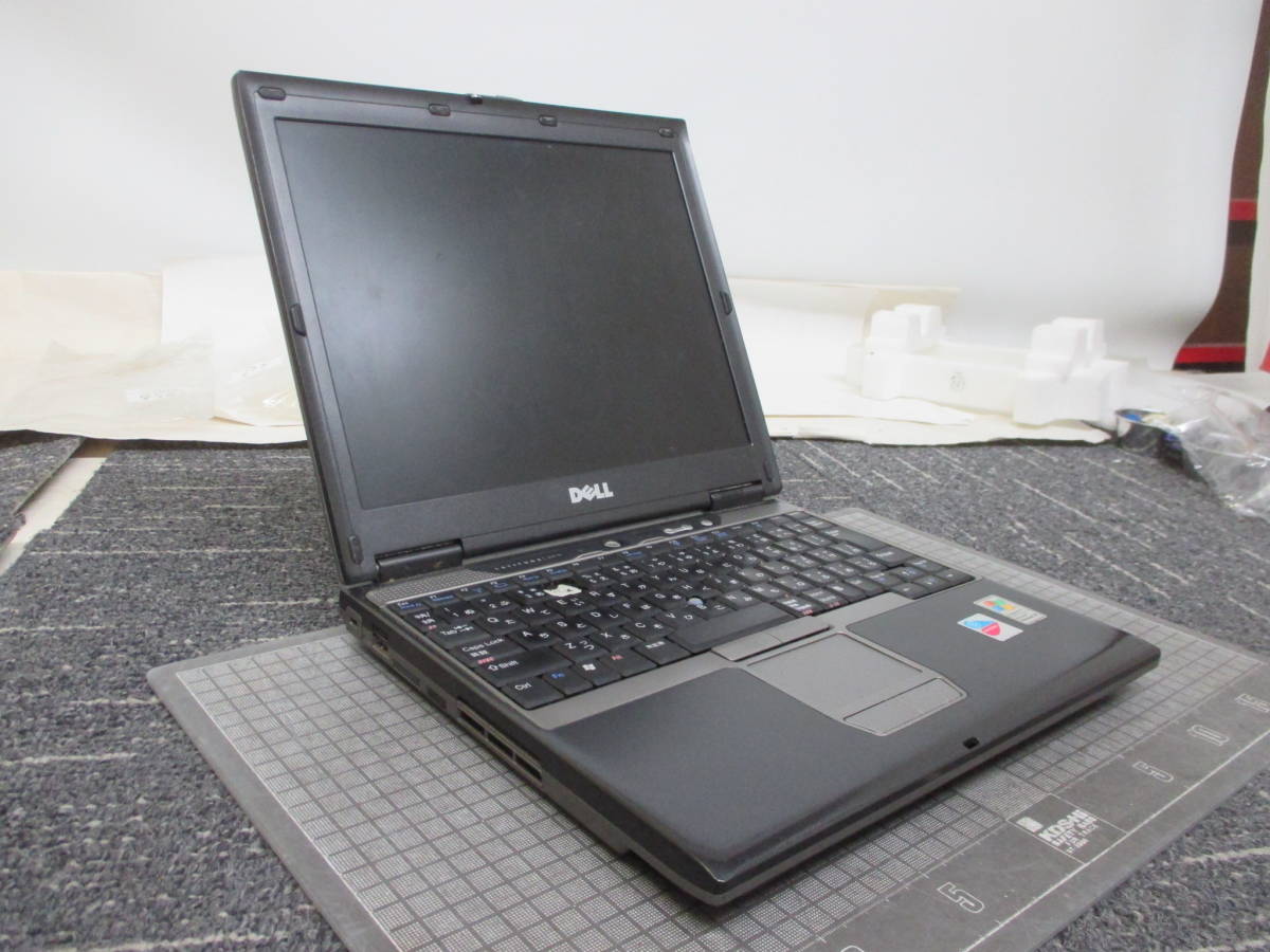 N1116 DELL LATITUDE/D410　HDDデーター消去済み　ノートPC　メンテナンス前提　　　　　　　　　　_画像4