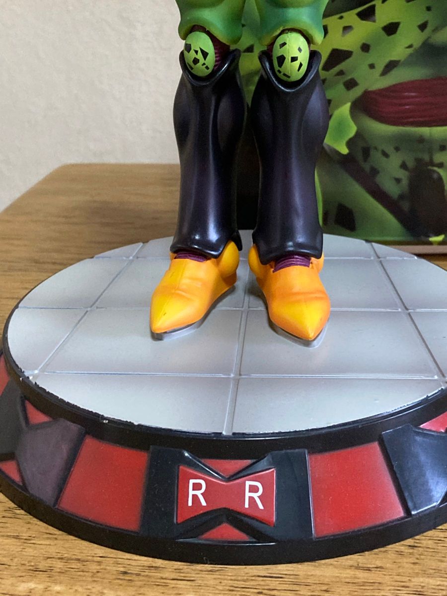 ドラゴンボール 海外限定 フィギュア 完全体セル 30cm ガレージ ドラゴンボール 海外限定 フィギュア 完全体セル 30cm ガレージ