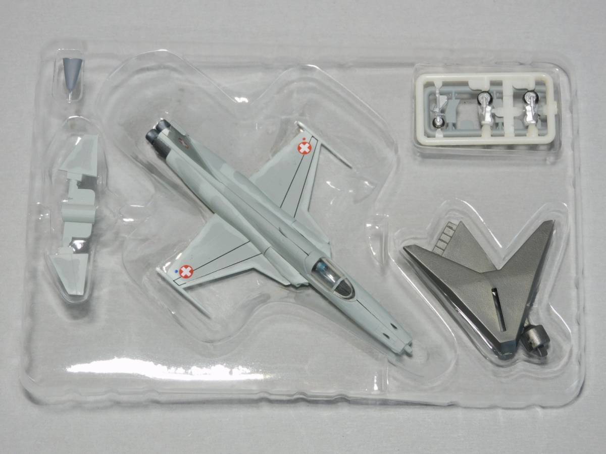 エフトイズ 1/144 F-5E タイガーⅡ スイス空軍 第8飛行隊 F-toys アクロチームコレクション2_画像2
