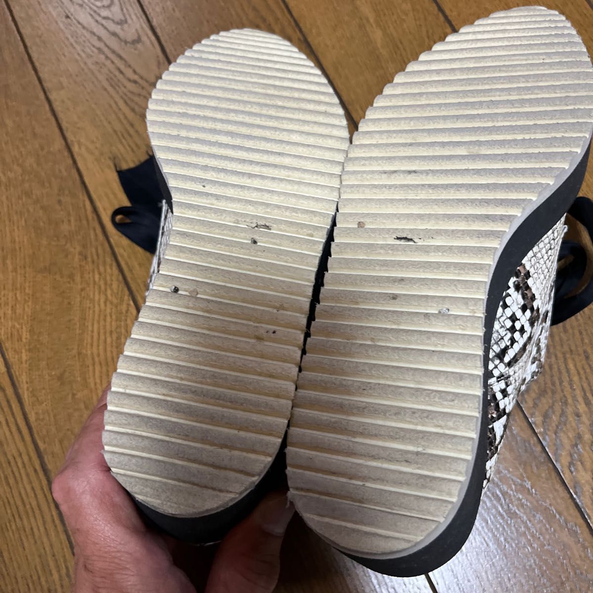 美品 En punt パイソン レザー スニーカー 厚底|Yahoo!フリマ(旧