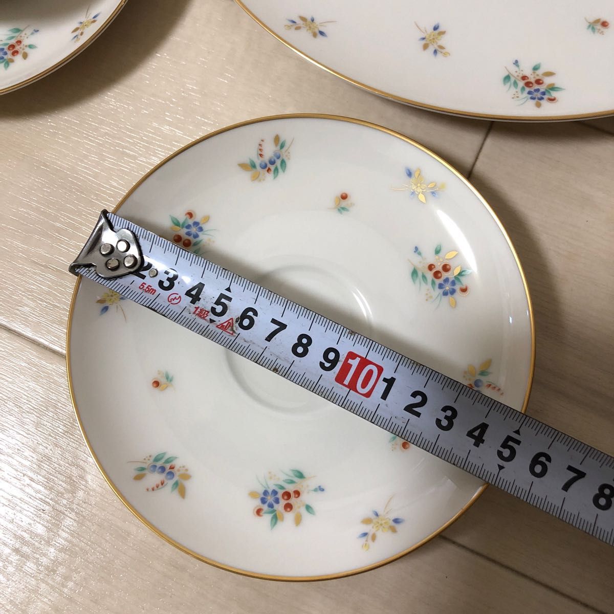 ノリタケ  アイボリー カップ プレートソーサー セット 大皿 皿 小花 RC Noritake