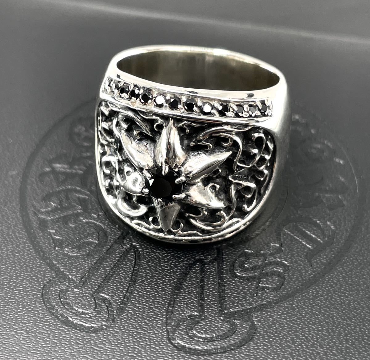 セール 登場から人気沸騰】 正規品☆美品☆CHROME HEARTS クロムハーツ