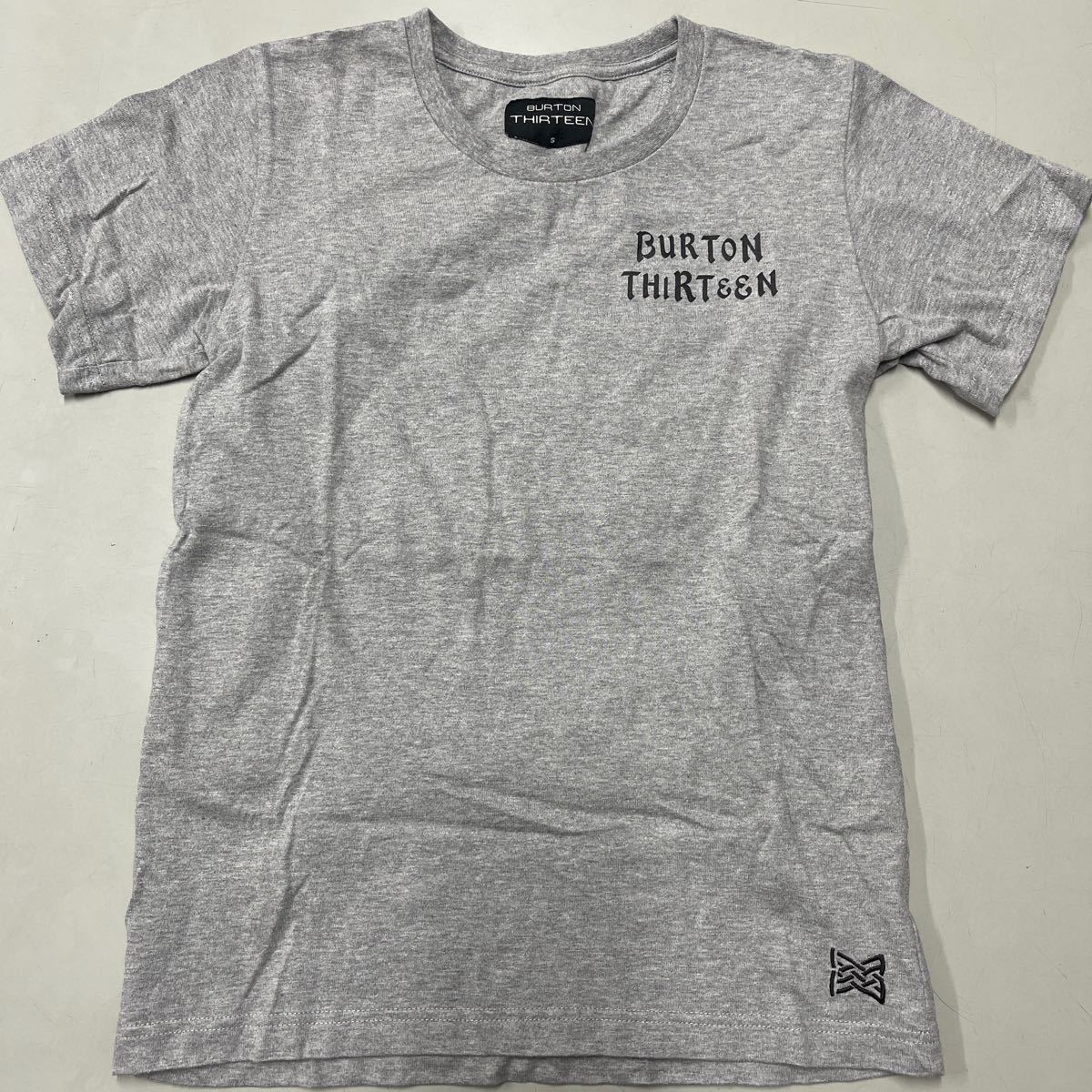 BURTON THIRTEEN Tシャツ Sザイズ ON THE SUMMIT 杢グレー メンズ 半袖 美品 バートンサーティーン_画像1