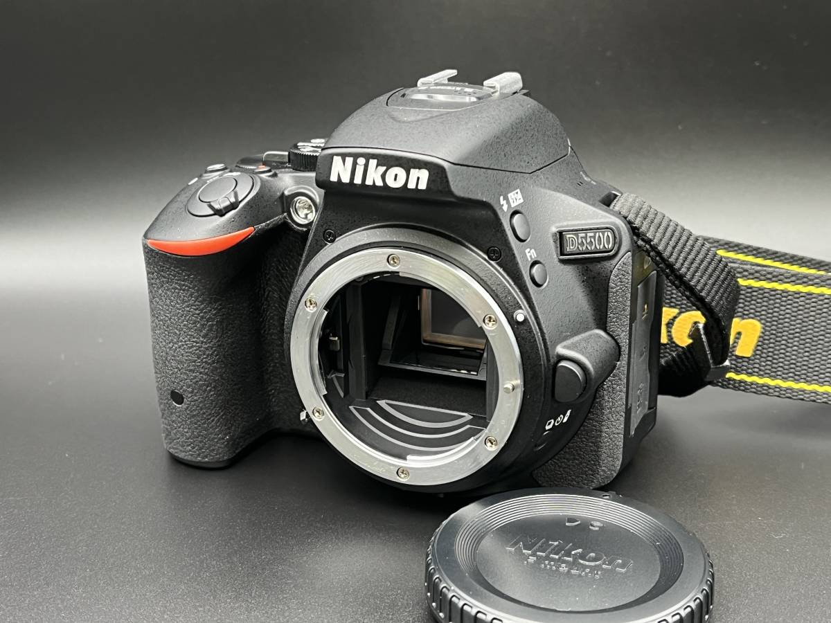 (6649)Nikon/ニコン　D5500　ダブルズームキッド　AF-S DX NIKKOR 18-15mm/AF-DX NIKKOR 55-300mm 動作未確認/現状品_画像2