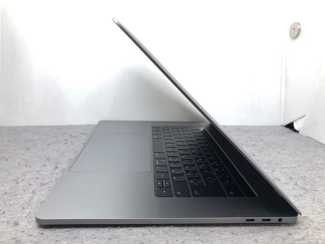 【Apple】MacBook Pro 15inch 2017 A1707 Corei7-7820HQ 16GB SSD1TB NVMe Radeon Pro 560 4GB OS13中古Mac_画像7