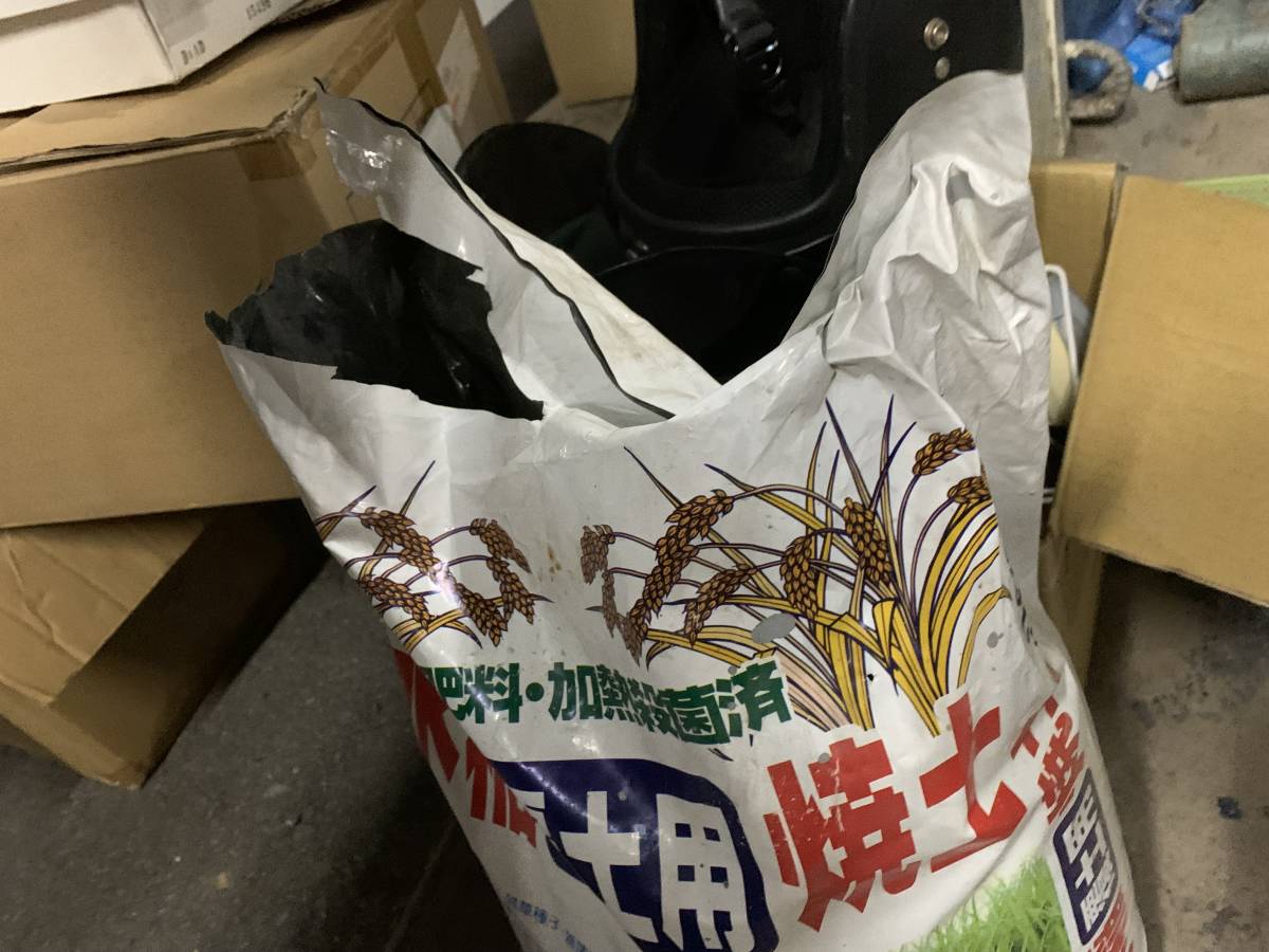 (Q-ち-672)水稲 覆土用 焼土 100L (20L×5袋) +α 無肥料・加熱殺菌済み 農業 田んぼ 畑 長期保管品 引き取り限定 大阪府門真市 桑才新町_画像4