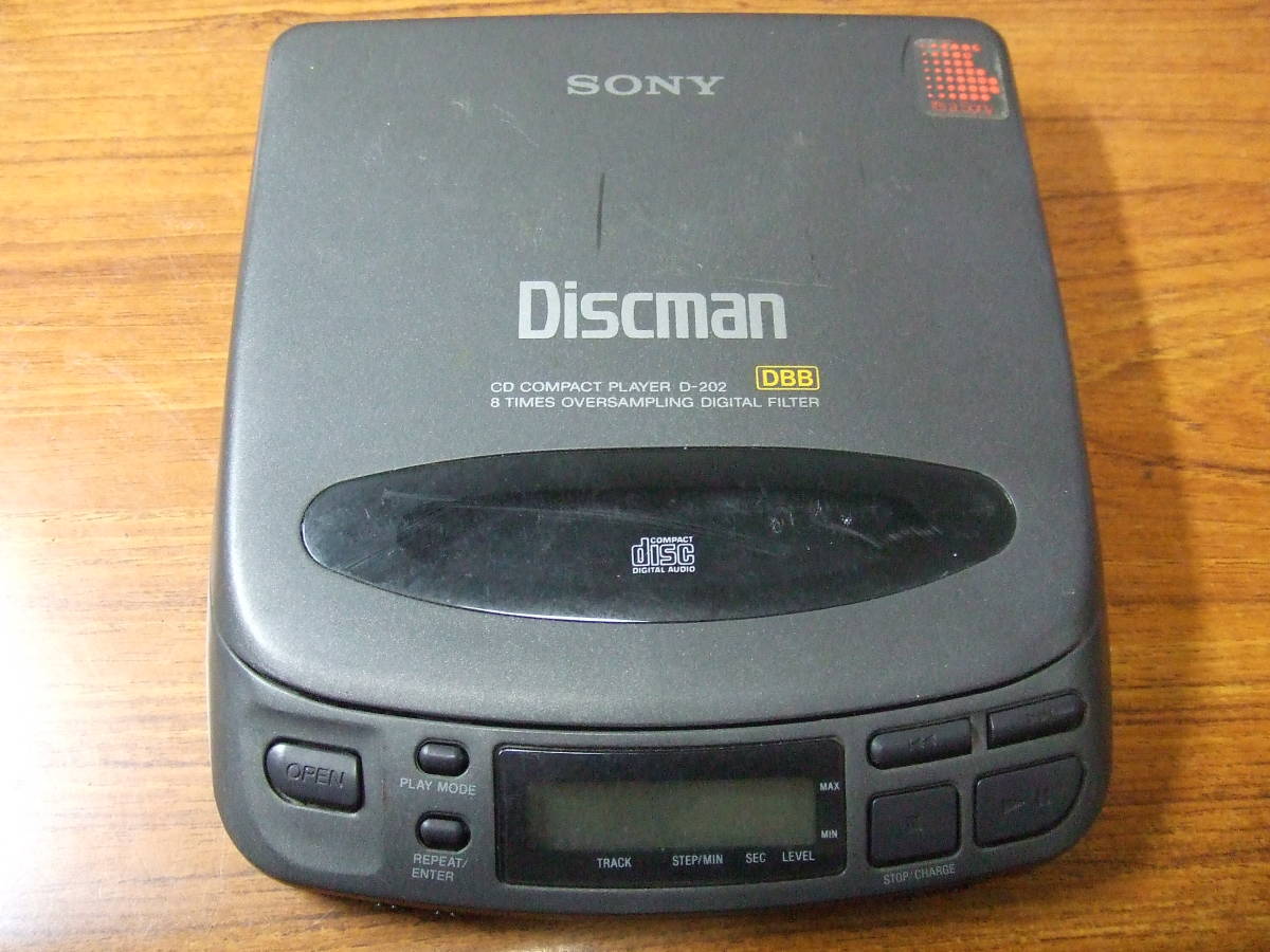 e838 ソニー/SONY Discman D-202 CDプレーヤー・ディスクマン 中古　ジャンク_画像1
