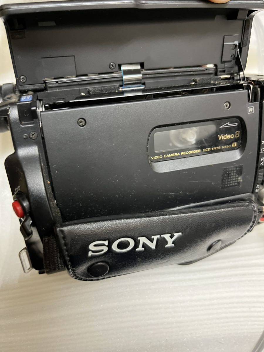 SONY Handycam CCD-TR75 ビデオカメラ Video8 レトロ_画像2