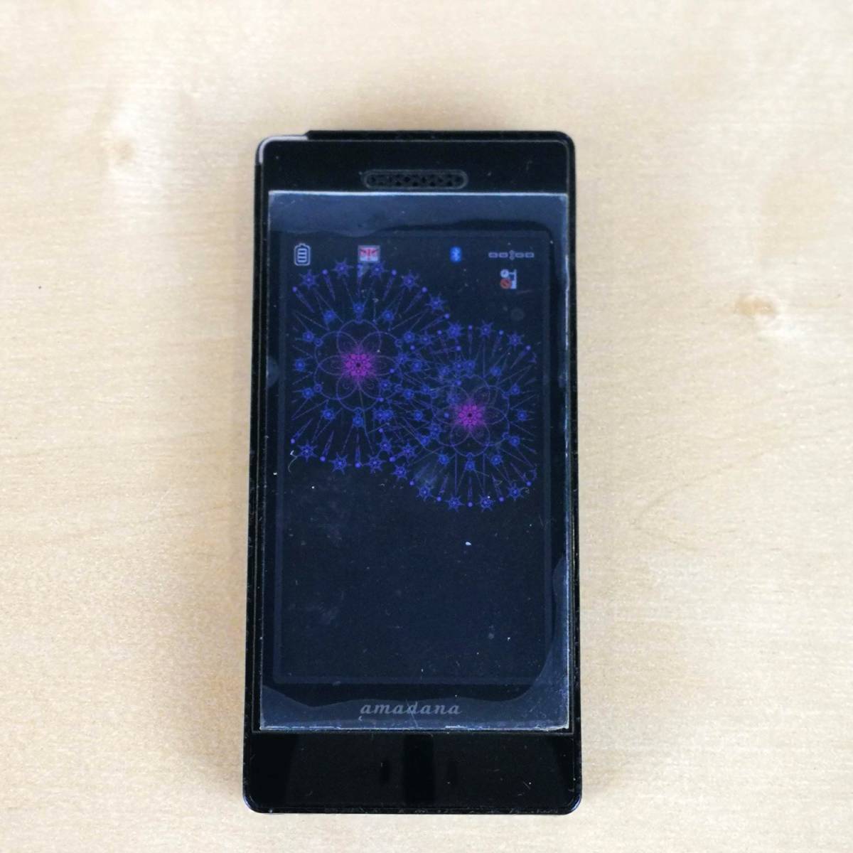 NECスマートフォン amadana N-04 docomo ブラック_画像1