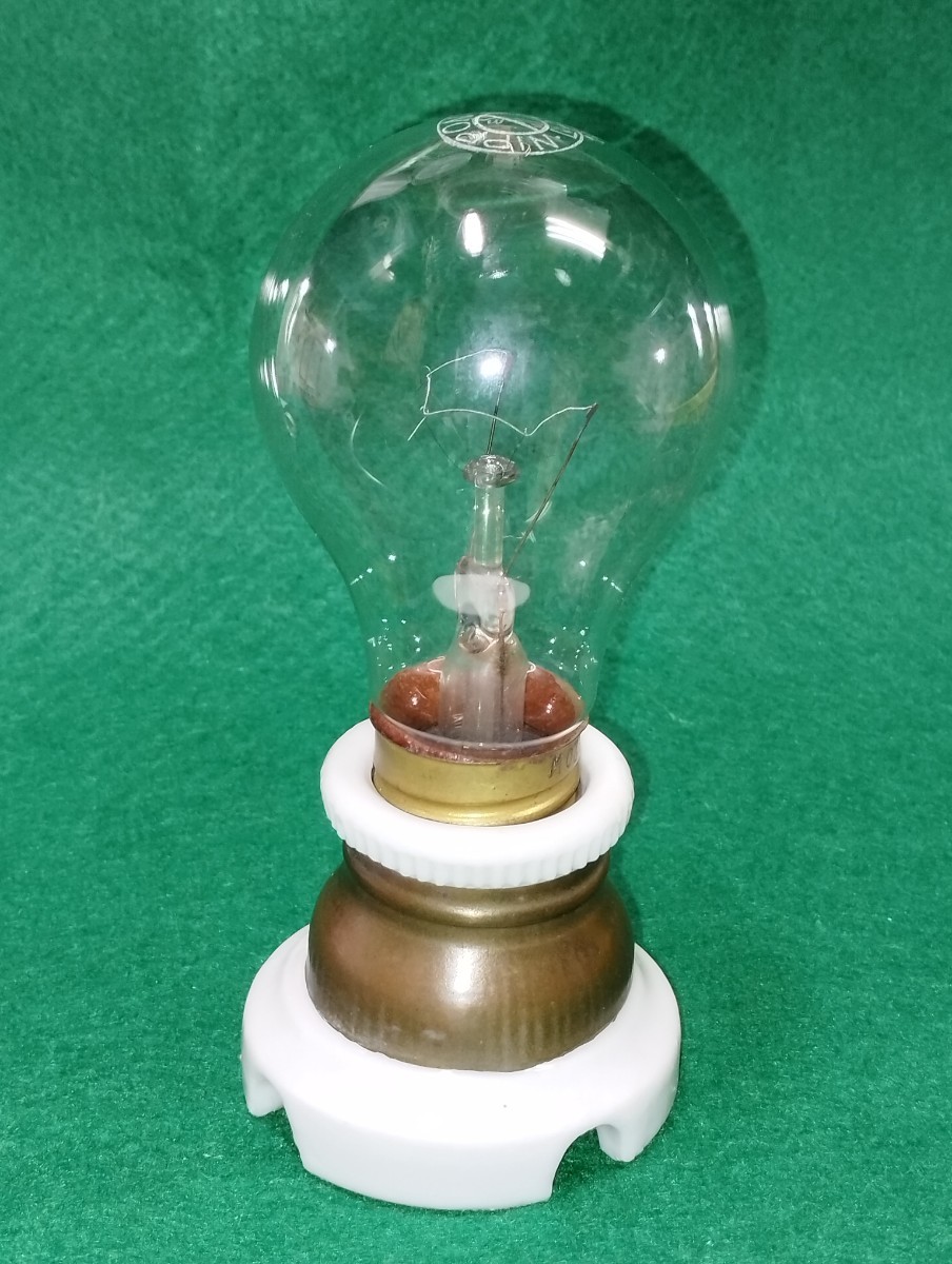 古い電球とソケット　ニッポンランプ　陶器ソケット_画像2