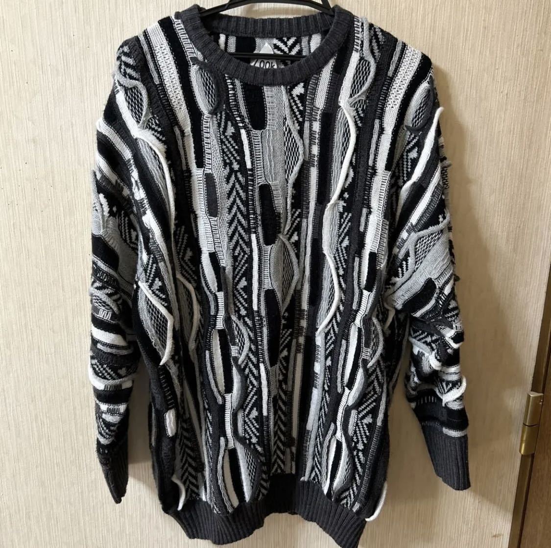 COOGI CREW THRIFTY LOOK スリフティールック 3D KNITTING 'B' SWEATER クージー ニット_画像1