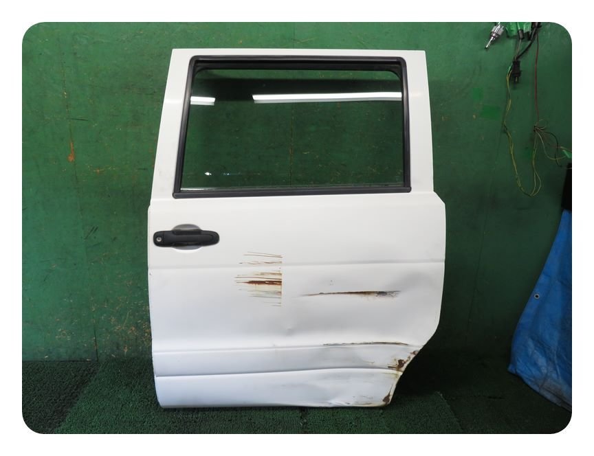 [psi] Toyota KR42V KR52V Lite Ace left sliding door 058 white H11 year 