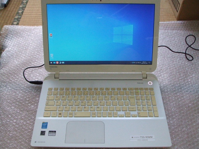 快速SSD 東芝 dynabook T55/45MW / CPU Core i3 第4世代 / RAM 8GB / SSD 120GB