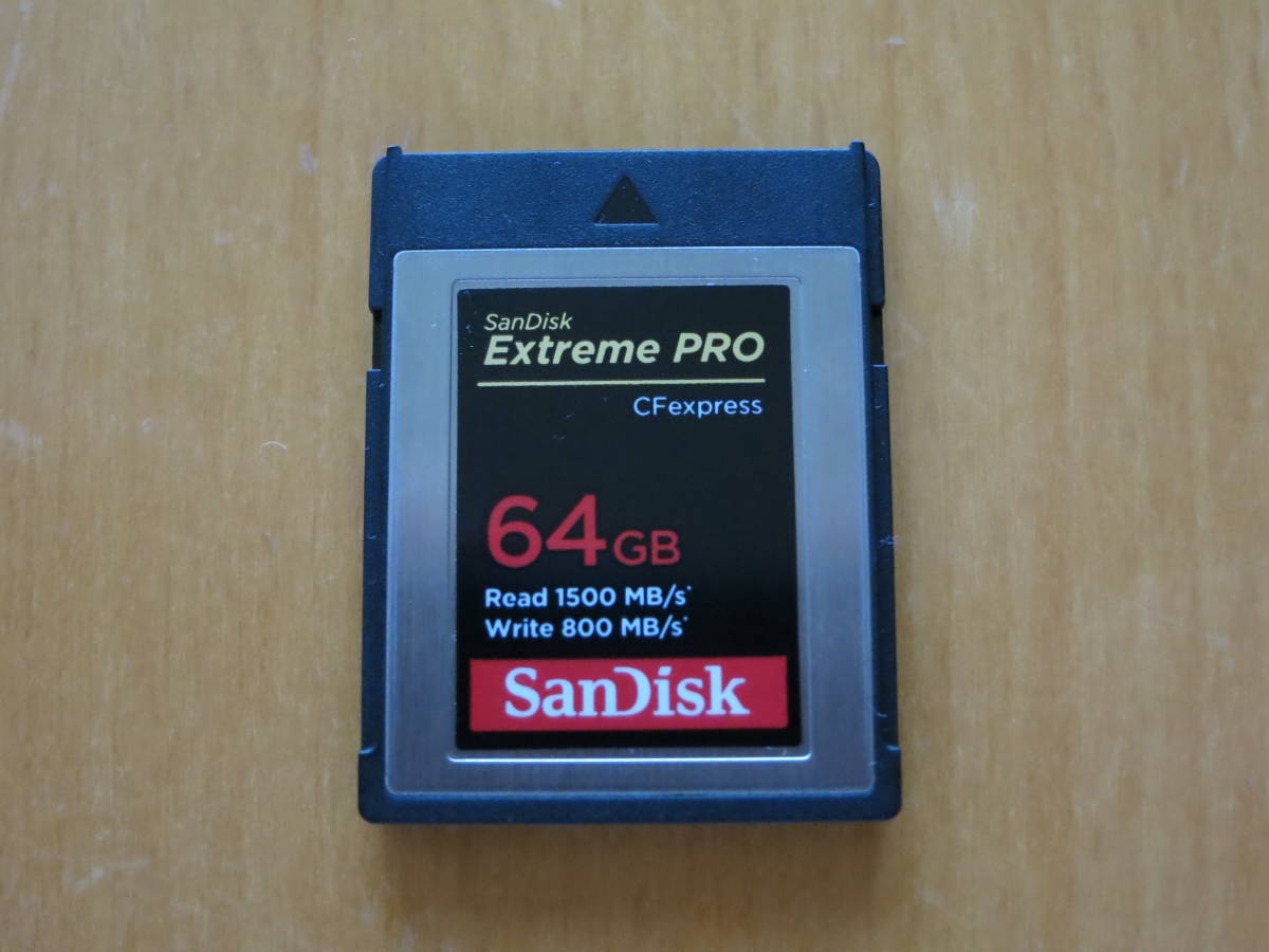 ワンピなど最旬ア! CFexpress PRO Extreme 【使用数回・美品】SanDisk