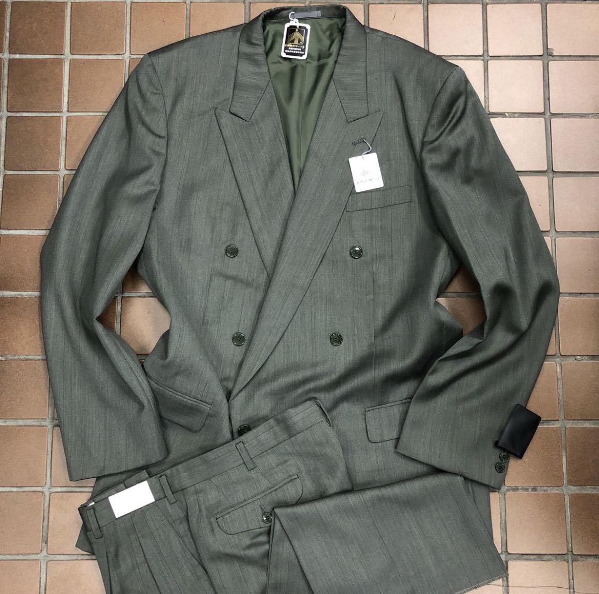 ビックサイズ【希少品】新品 特大ダブルスーツ/大きいサイズ6L A11/緑系グラスグリーン/ノーベンツ 2タック 毛100%/90年代スーツスタイル