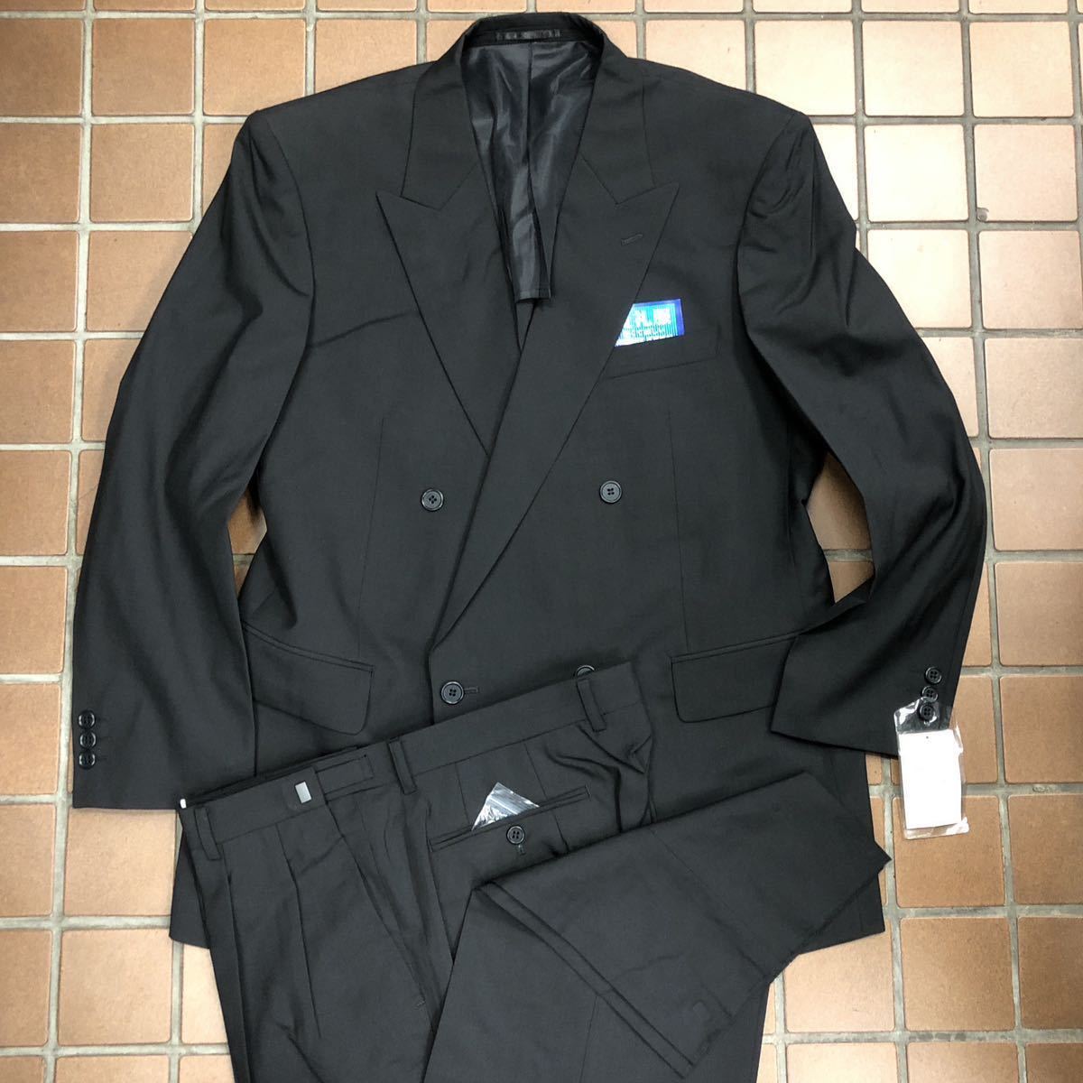 新品★激安/喪服 フォーマルスーツ 礼服ダブルスーツ/大きいサイズ BB6/ブラック　黒/ノーベンツ/冠婚葬祭　アジャスター付 良品質　春夏物