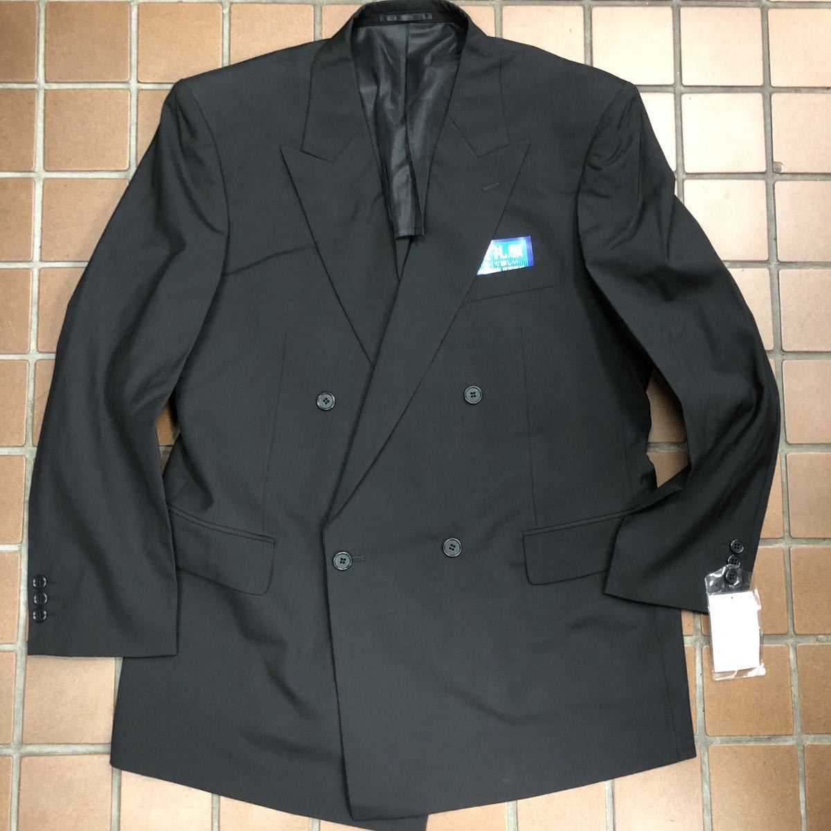 新品★激安/喪服 フォーマルスーツ 礼服ダブルスーツ/大きいサイズ BB6/ブラック　黒/ノーベンツ/冠婚葬祭　アジャスター付 良品質　春夏物_画像2