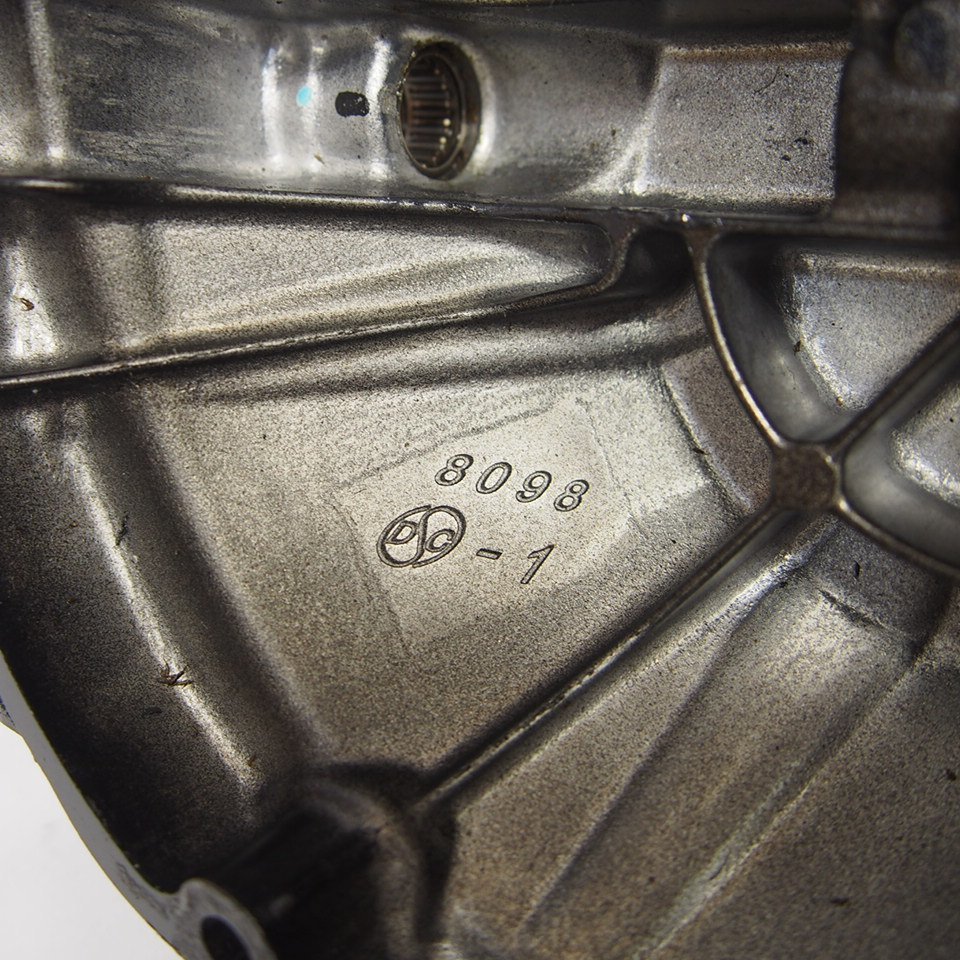 割れ無! Z900 ZR900B 17年- 純正エンジンカバー右 クラッチカバー_画像5