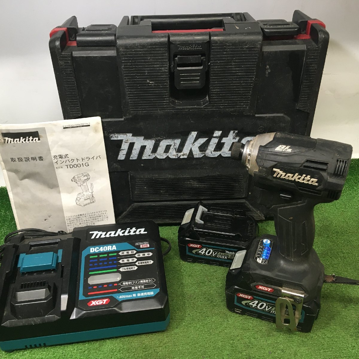 【中古品】makita 40Vmax 充電式インパクトドライバ TD001GRDXB 充電回数35、43回 ITTUS9Q1Q9ZWの画像1