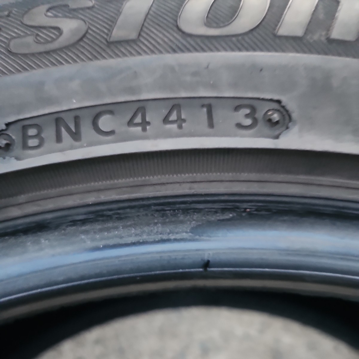 BRIDGESTONE　BLIZZAK　VRX　225/50R17　94Q　2013年製　7分山　中古スタッドレス_画像10