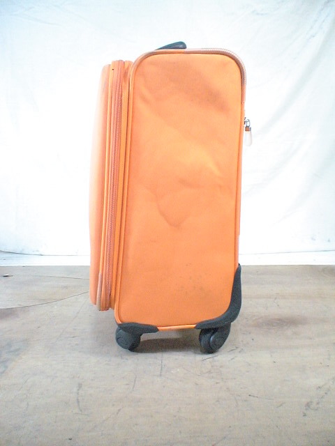 4107　R・KIKUCHI　オレンジ　鍵付　スーツケース　キャリケース　旅行用　ビジネストラベルバック_画像4