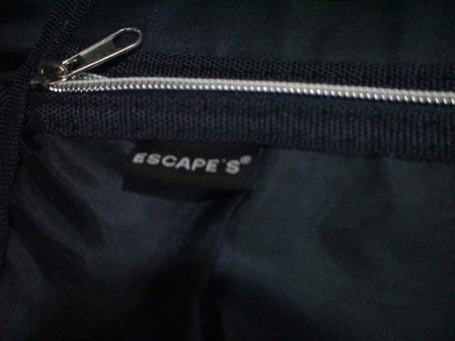 4341　ESCAPE'S　白　TSAロック付　鍵付　スーツケース　キャリケース　旅行用　ビジネストラベルバック_画像9