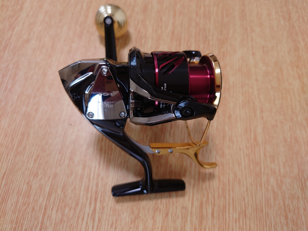 美品 シマノ SHIMANO 17 BB-X HYPER FORCE C3000DXG S 右 美品 シマノ SHIMANO 17 BB-X HYPER FORCE C3000DXG S 右