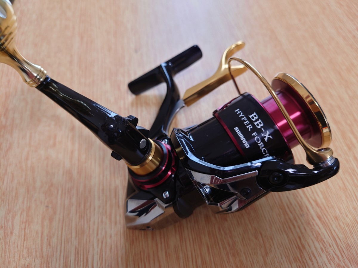 美品 シマノ SHIMANO 17 BB-X HYPER FORCE C3000DXG S 右 美品 シマノ SHIMANO 17 BB-X HYPER FORCE C3000DXG S 右