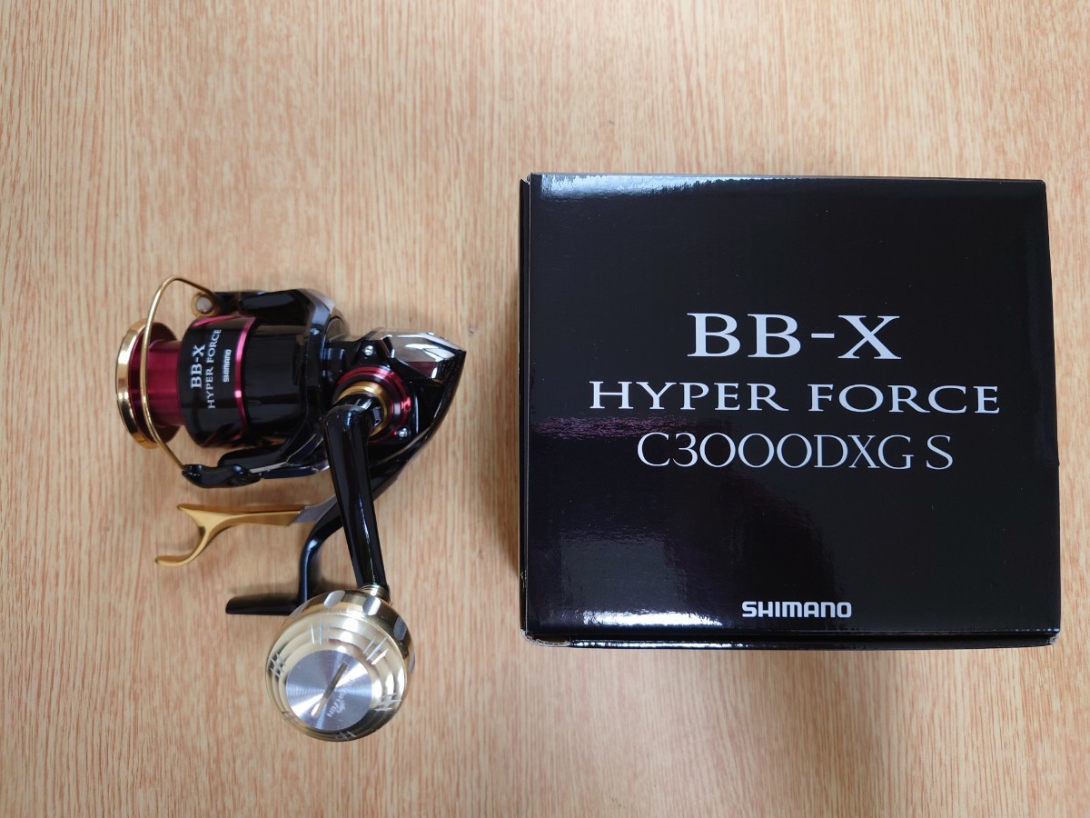 美品 シマノ SHIMANO 17 BB-X HYPER FORCE C3000DXG S 右 美品 シマノ SHIMANO 17 BB-X HYPER FORCE C3000DXG S 右