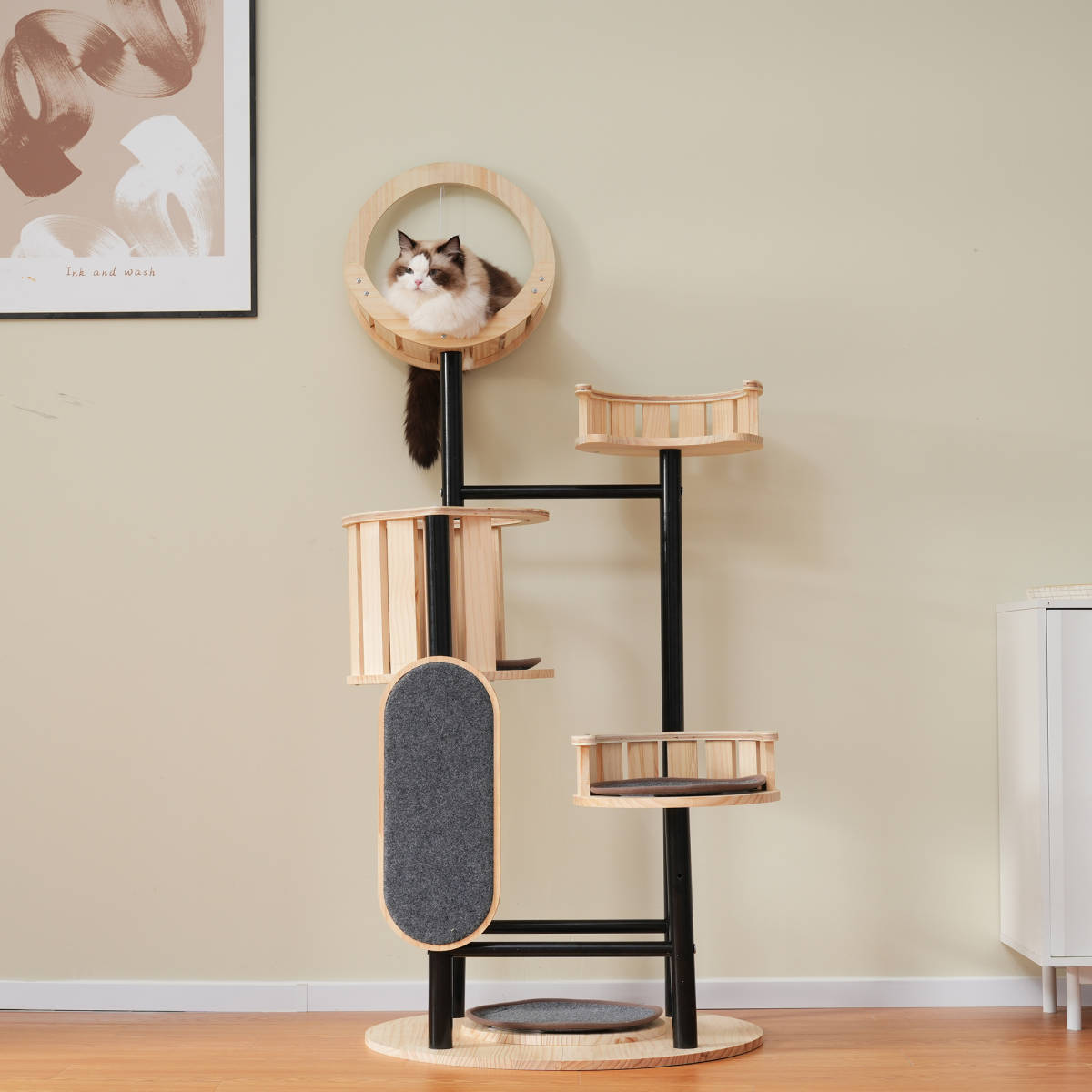  cat tower pipe strong .. put mat attaching toy attaching height 160cm.. house The Aristocats tower nail .. on rear .. soft 