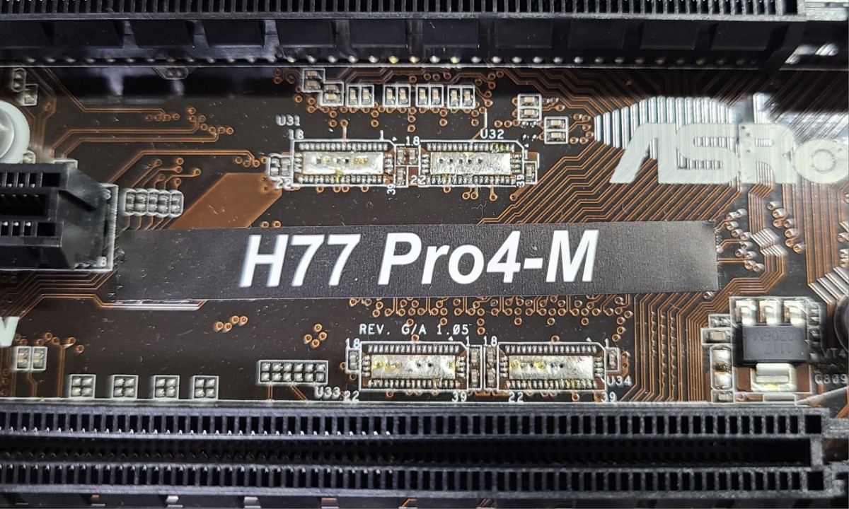 ASRock　H77Pro4-M メモリ付き　未チェック_画像3