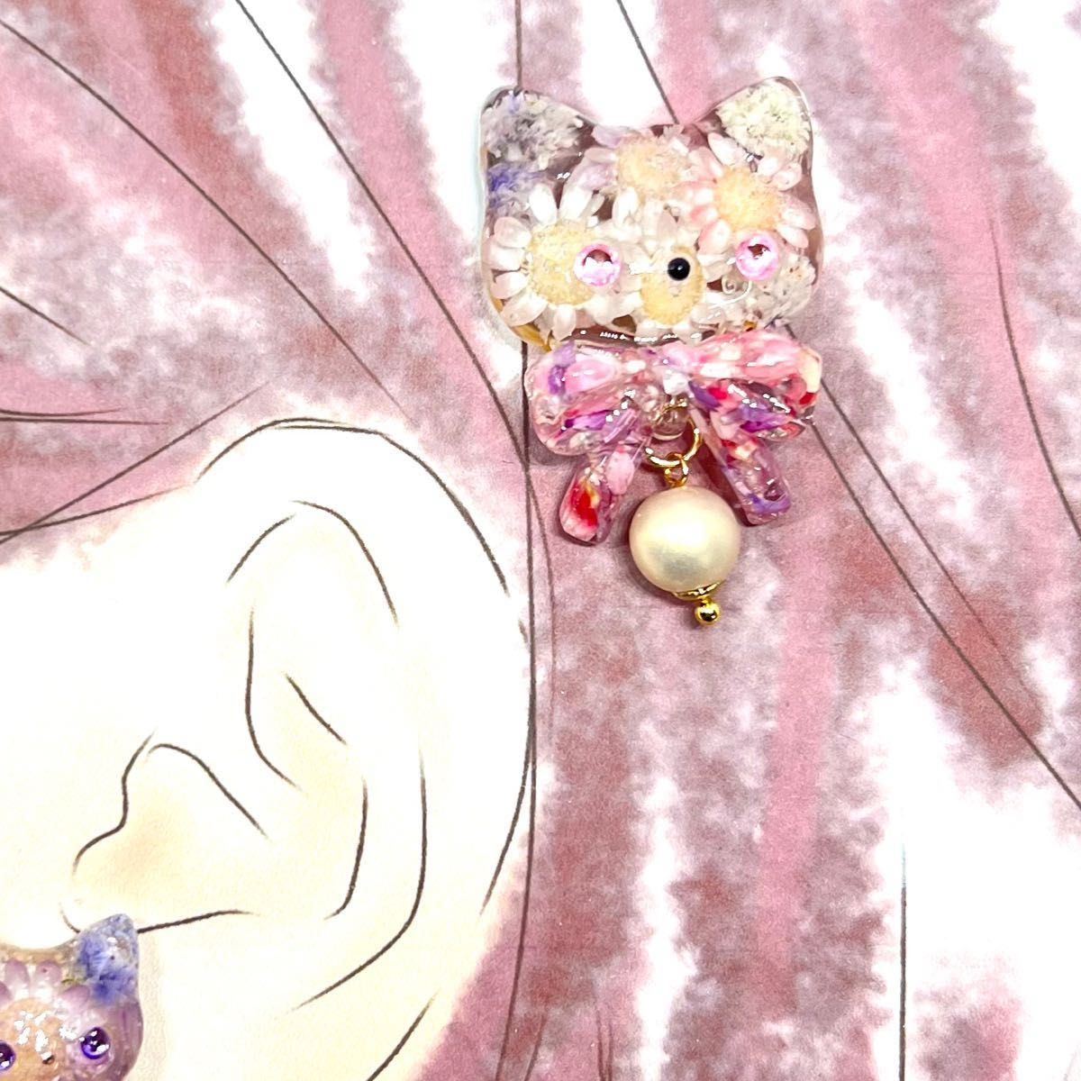 ハンドメイド くすみパステルピンクの猫の髪飾り 選べるヘアゴムorポニーフック